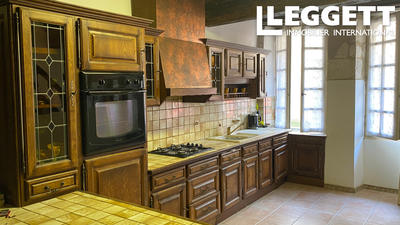 Maison - 227 m² - 7 pièces