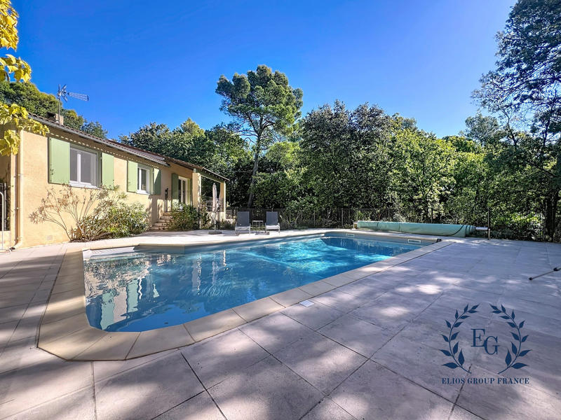 Maison - 136 m² - 6 pièces