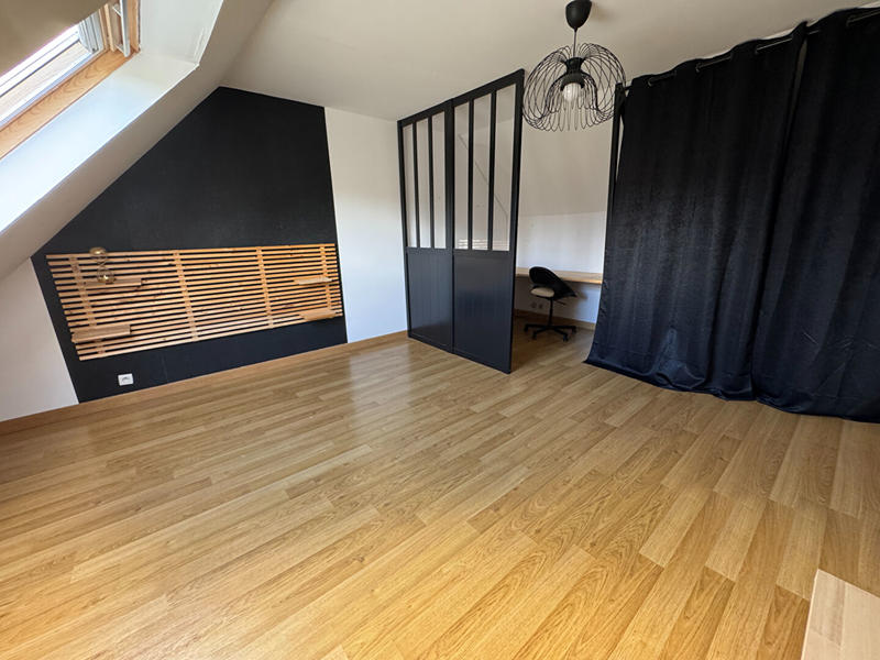 Maison - 139 m² - 8 pièces