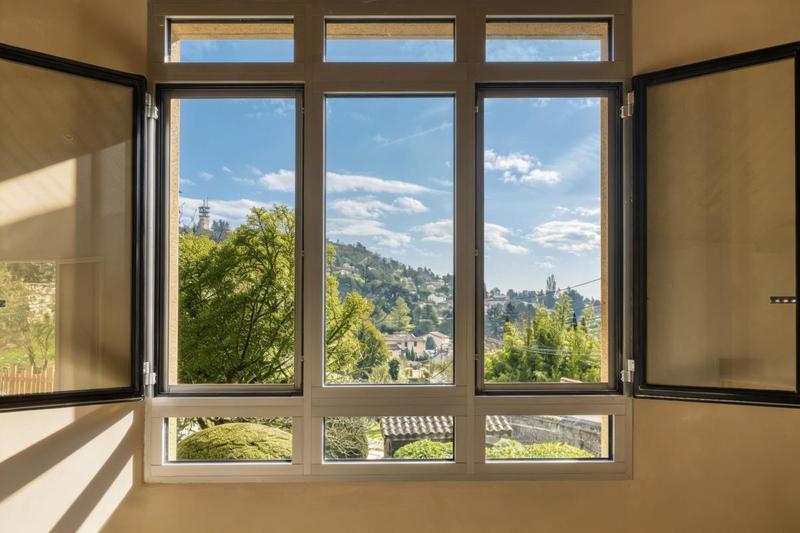 Appartement - 86 m² - 4 pièces