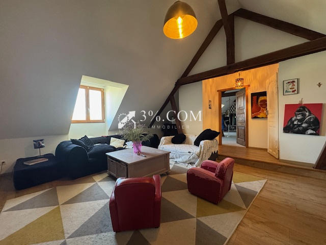 Demeure - 328 m² - 7 pièces