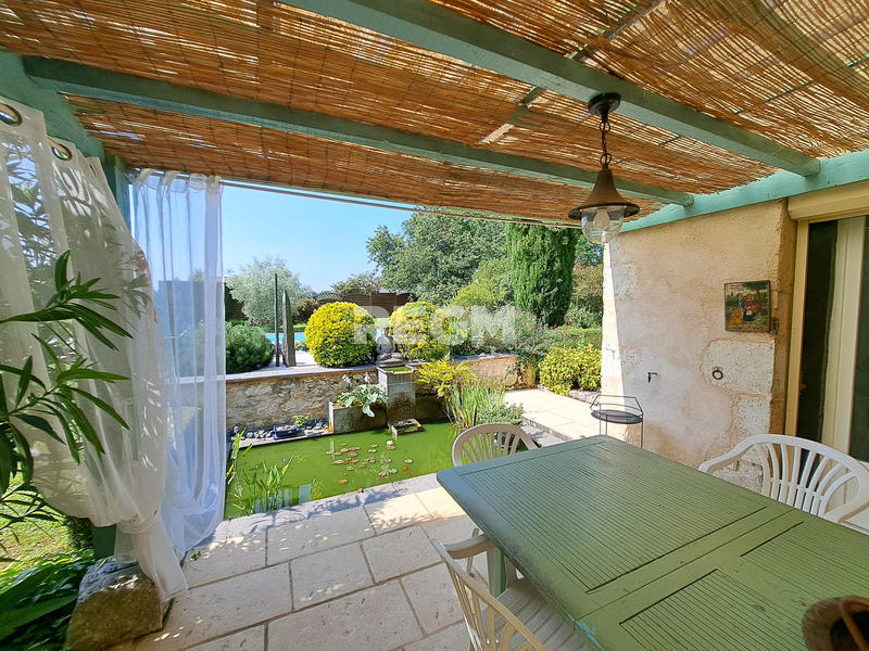 Maison - 264 m² - 9 pièces