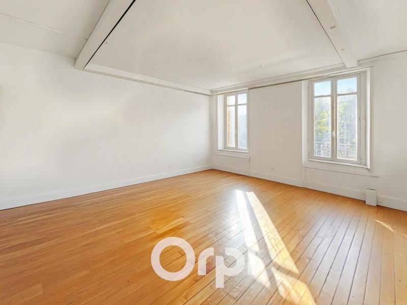 Appartement - 127 m² - 4 pièces