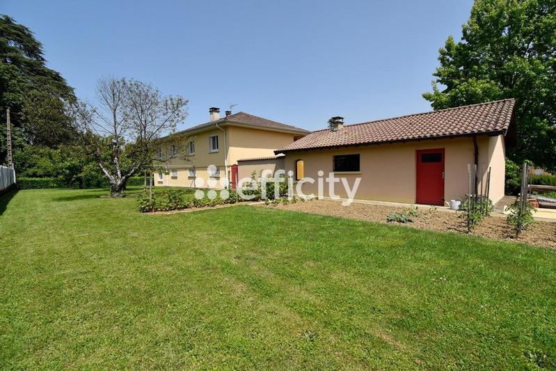 Maison - 171 m² - 8 pièces