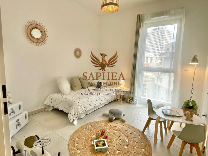 Appartement - 75 m² - 3 pièces