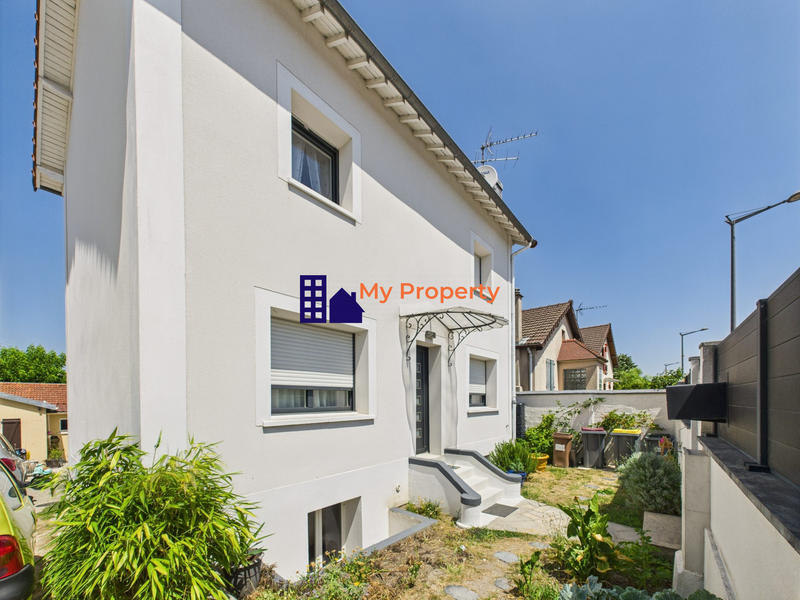 Maison - 147 m² - 10 pièces