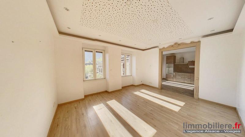 Maison traditionnelle - 200 m² - 8 pièces