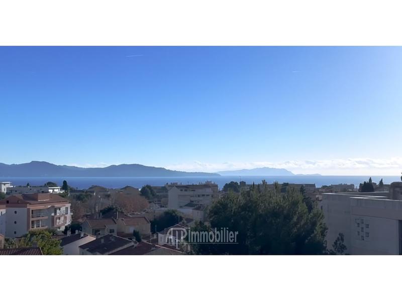 Appartement - 83 m² - 4 pièces