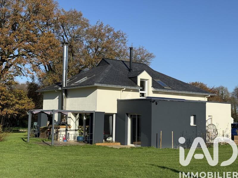 Maison - 150 m² - 8 pièces