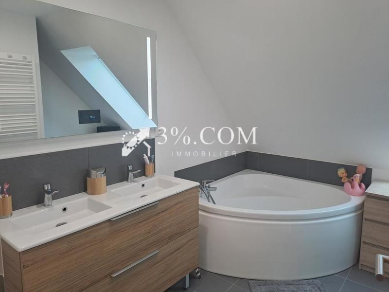 Maison - 145 m² - 8 pièces