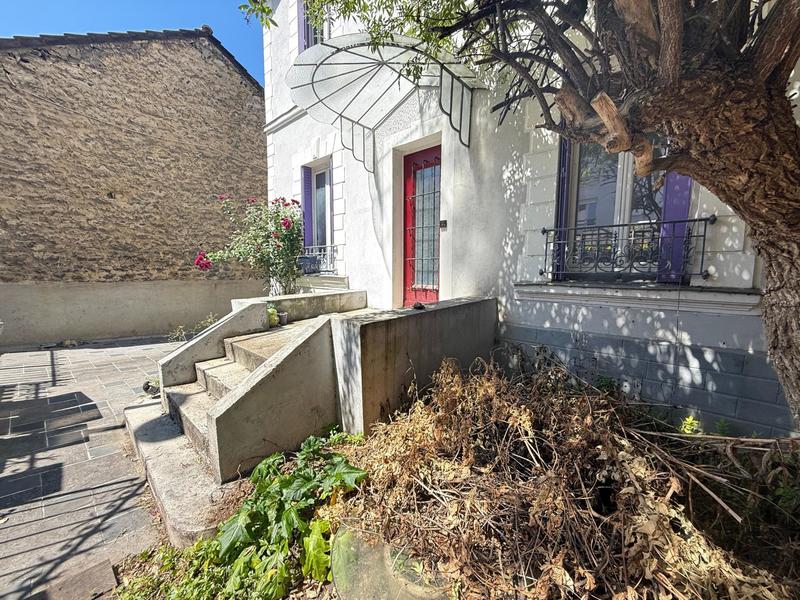 Maison - 196 m² - 10 pièces