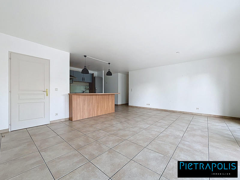 Appartement - 94 m² - 4 pièces