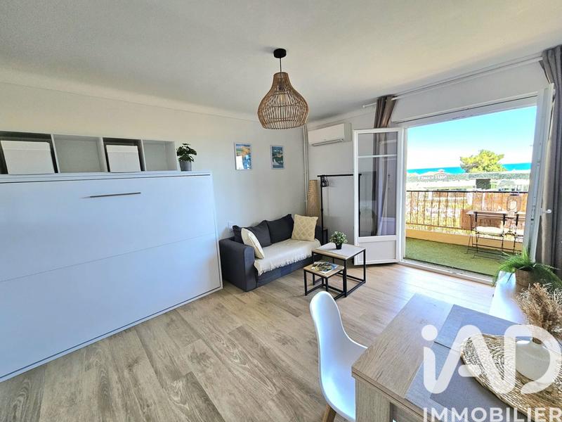 Studio - 25 m² - 1 pièce