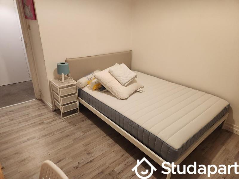 Chambre - 9 m² - 1 pièce