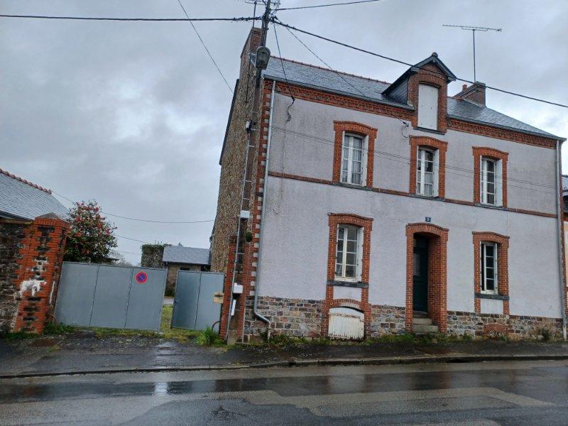 Maison - 150 m² - 9 pièces