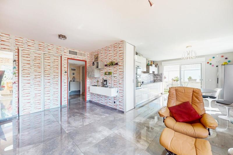 Appartement ancien - 71 m² - 3 pièces