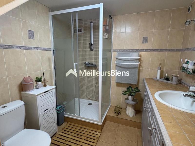 Maison - 159 m² - 7 pièces