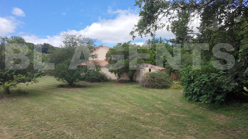 Maison - 180 m² - 6 pièces