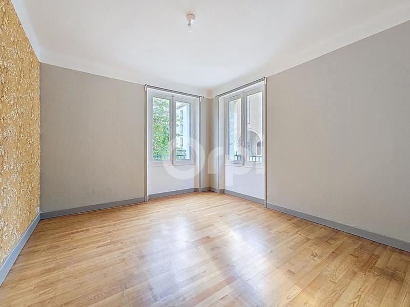 Appartement - 87 m² - 4 pièces