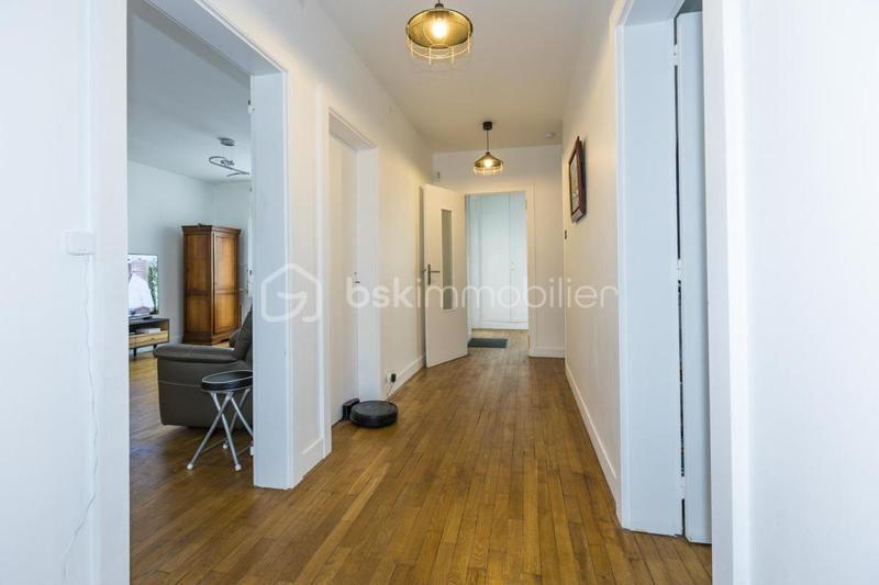 Maison - 159 m² - 6 pièces