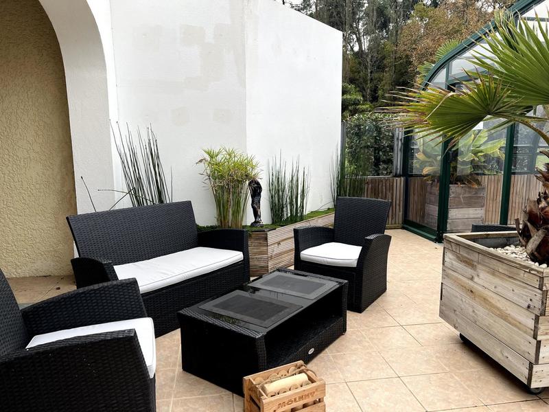 Villa - 200 m² - 9 pièces