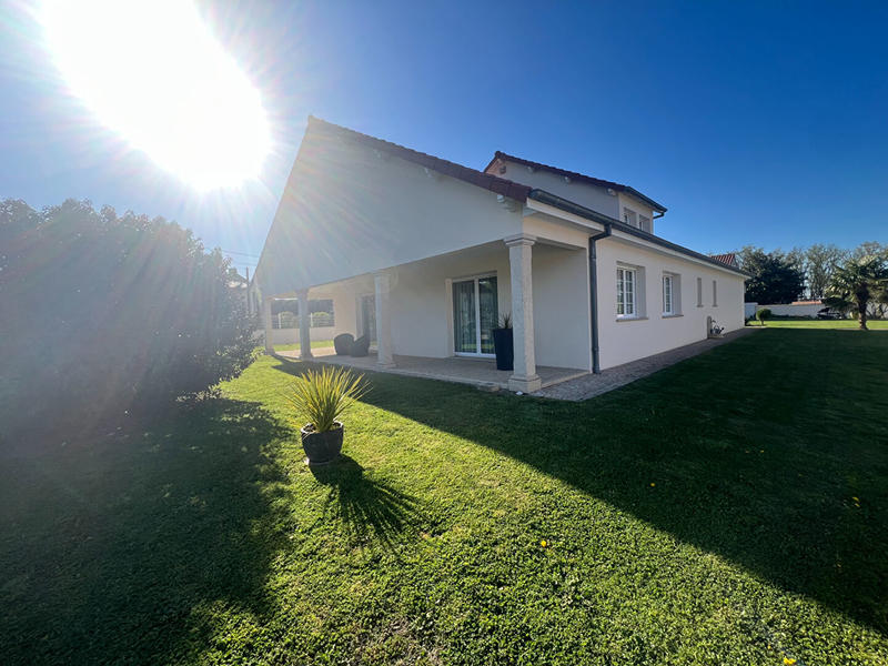 Maison contemporaine - 195 m² - 6 pièces