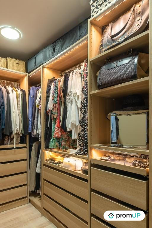 Maison - 260 m² - 7 pièces