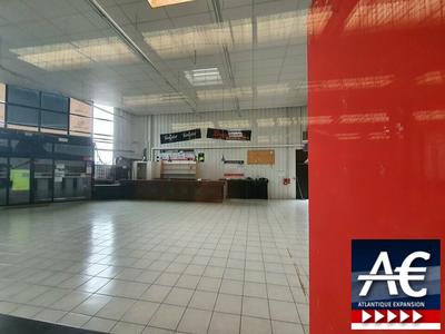 Local commercial - 1 200 m²
