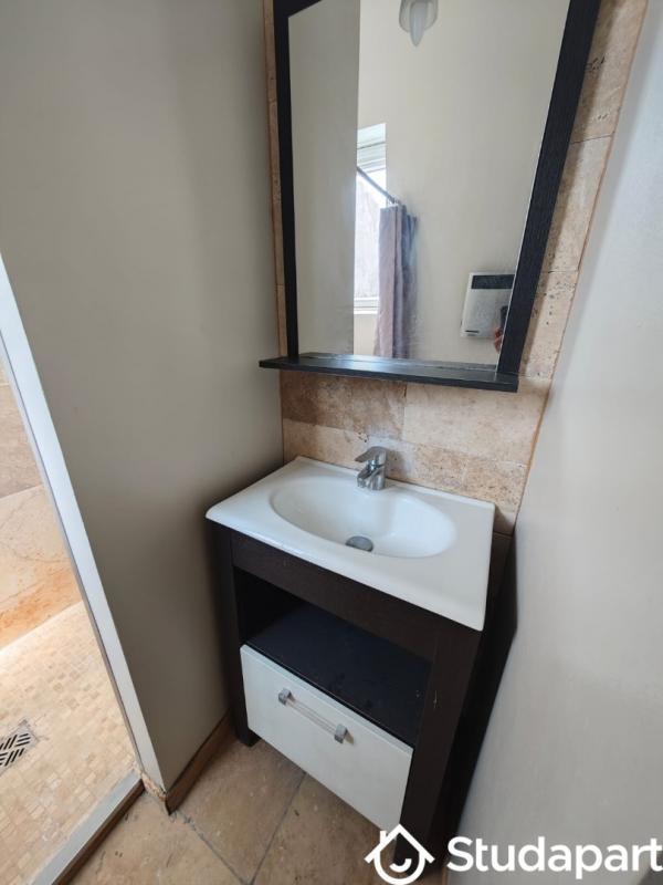 Chambre - 15 m² - 1 pièce