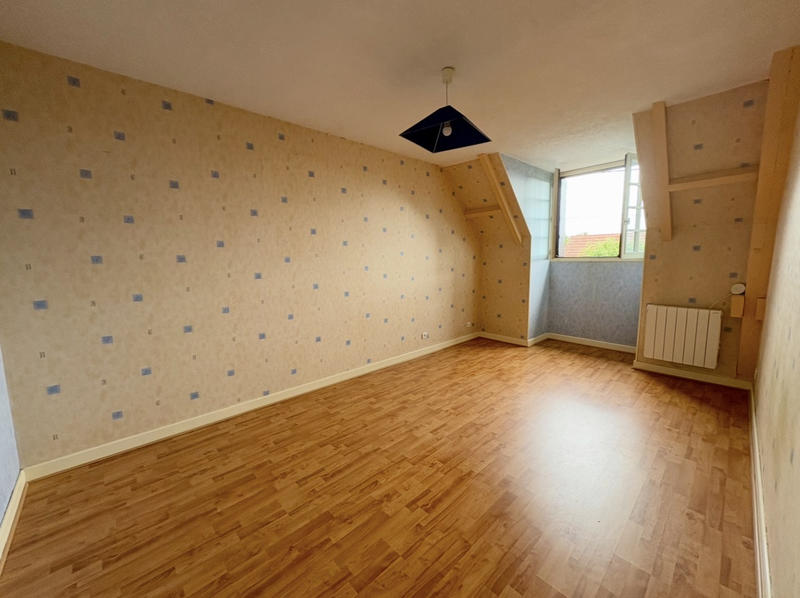 Maison - 101 m² - 4 pièces