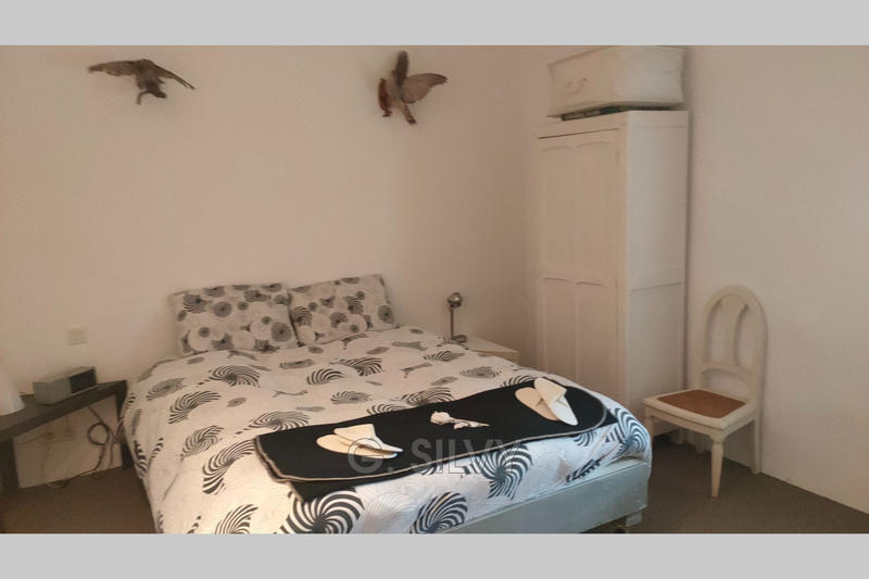 Mas - 260 m² - 10 pièces