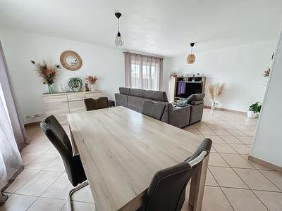 Maison - 100 m² - 4 pièces