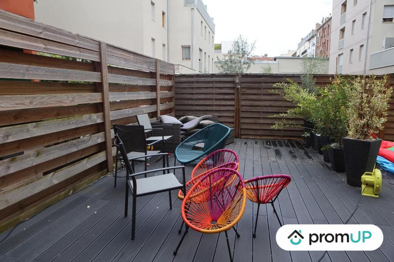 Loft - 98 m² - 5 pièces