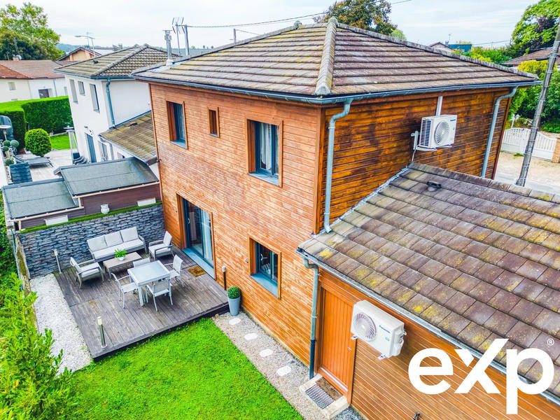 Maison - 85 m² - 5 pièces