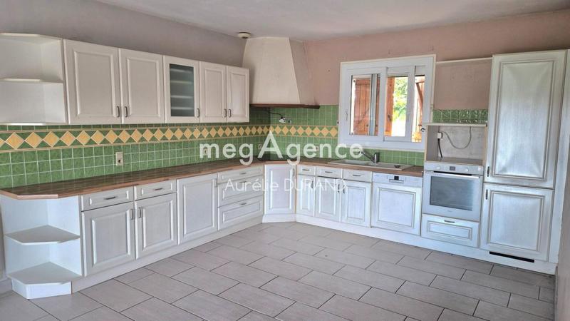 Maison traditionnelle - 114 m² - 4 pièces