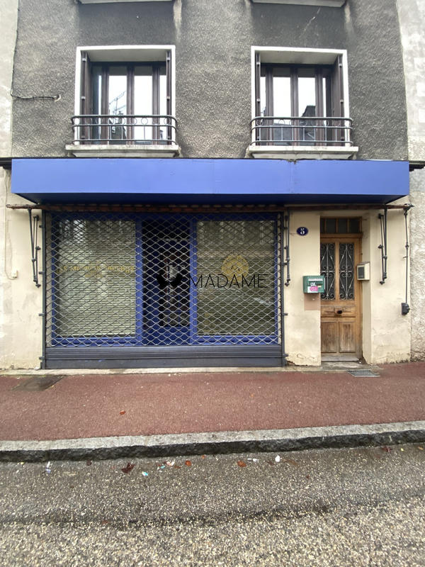 Local commercial - 77 m² - 3 pièces