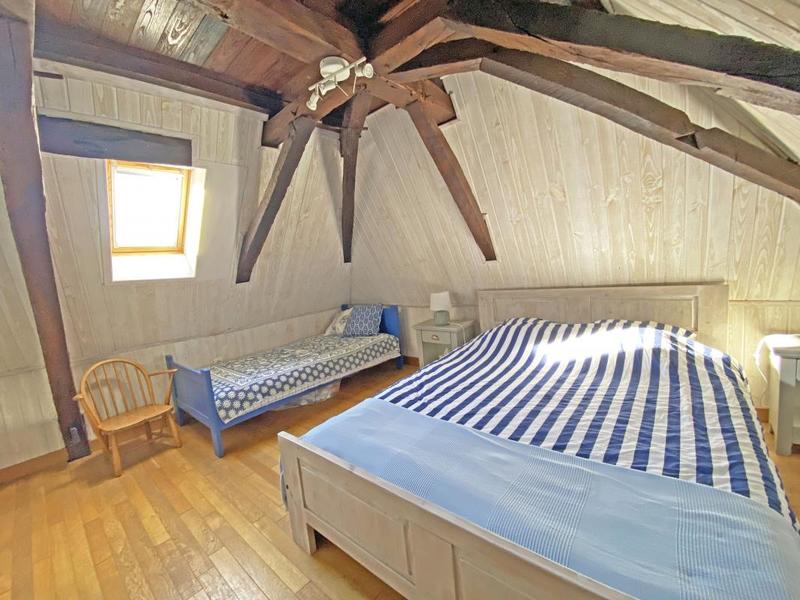 Maison en pierre - 232 m² - 7 pièces