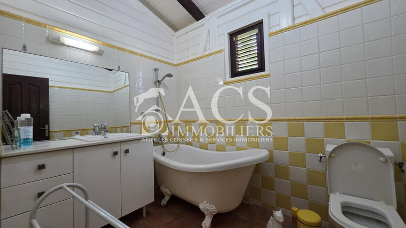 Maison - 135 m² - 5 pièces