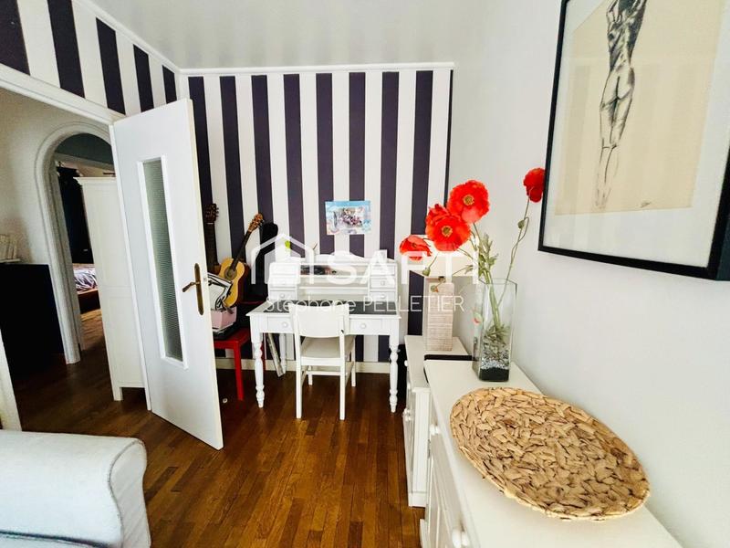 Maison - 167 m² - 8 pièces