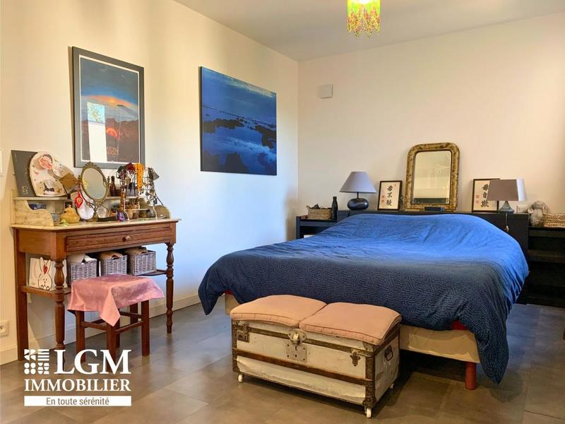 Maison - 282 m² - 10 pièces