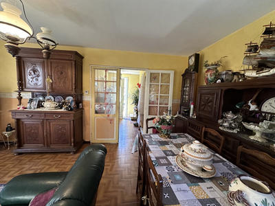 Maison - 91 m² - 6 pièces