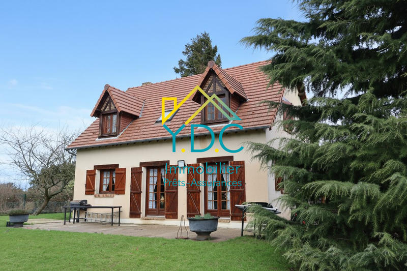 Maison traditionnelle - 109 m² - 5 pièces