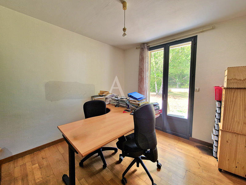 Maison - 258 m² - 9 pièces