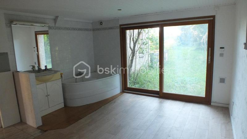 Maison - 144 m² - 5 pièces