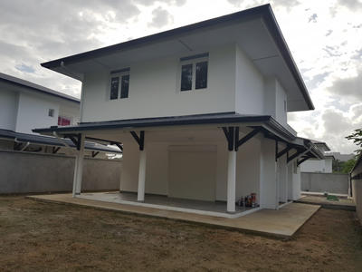 Maison - 110 m² - 4 pièces