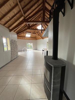 Maison - 112 m² - 4 pièces