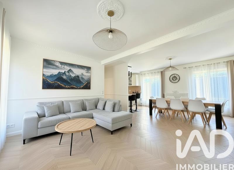 Maison - 188 m² - 7 pièces