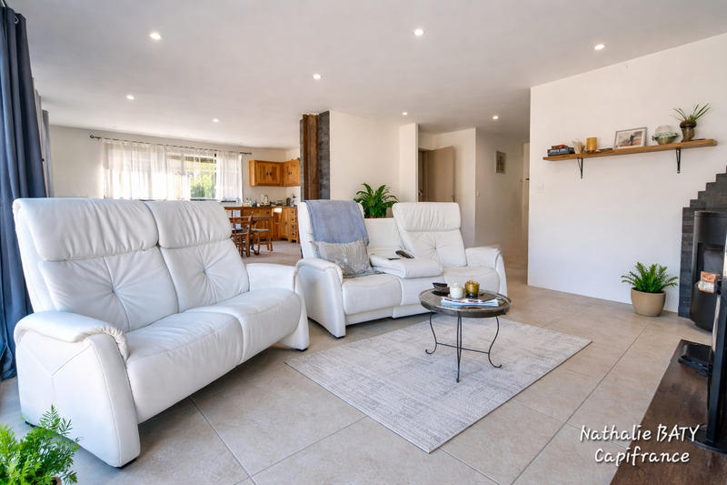 Maison - 182 m² - 7 pièces