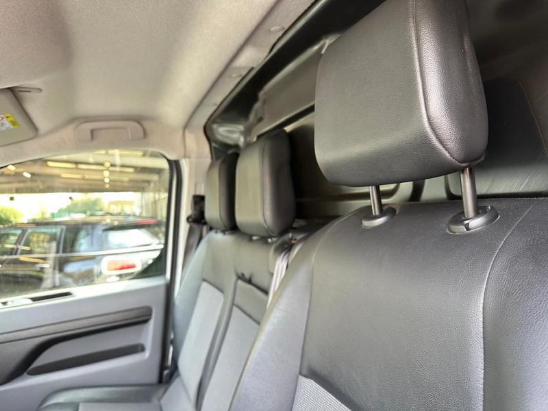 Peugeot Expert Fourgon III 2.0 Bluehdi 150 s&amp;S Compact Premium Pack