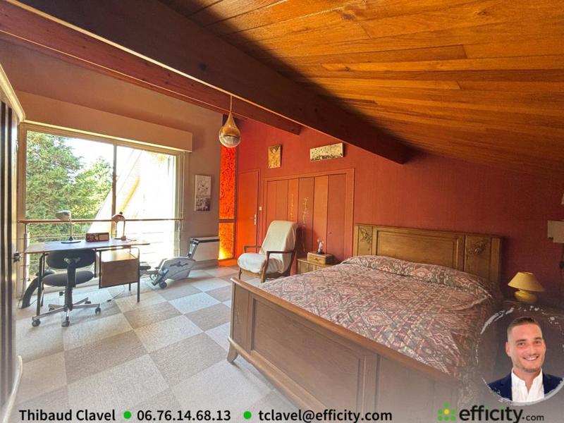 Maison - 200 m² - 6 pièces